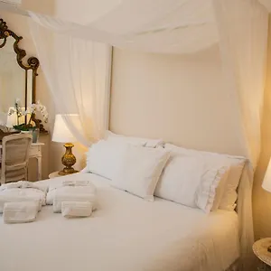 Dimora Sinibaldi Bed and breakfast